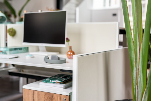 Verstelbaar bureau | Een bureau voor elke werkplek - Heering Office