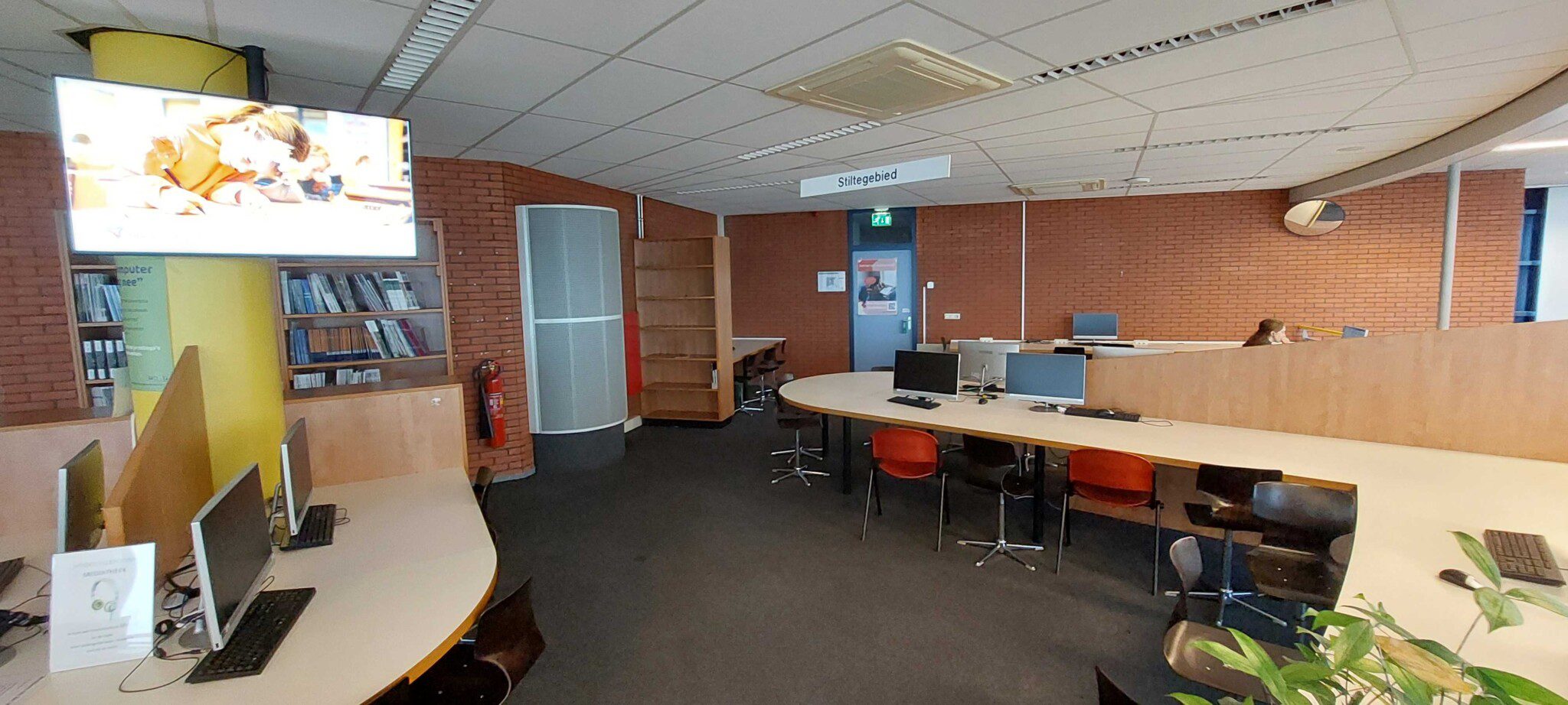 Driestar te Gouda door Heering Office Den Haag